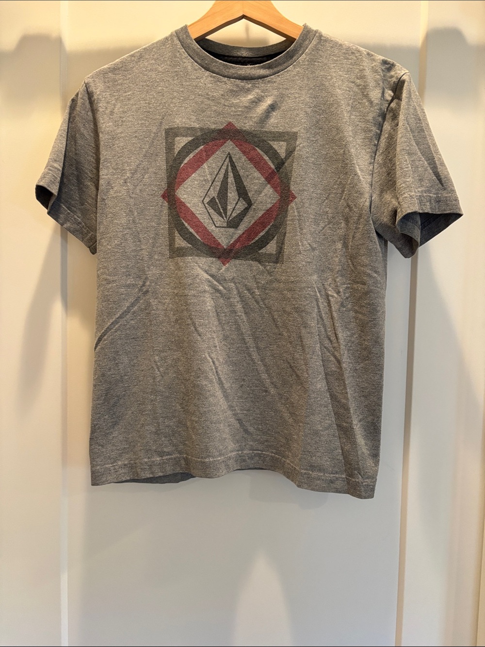 Volcom Gray Tee with Red Logo Diamond